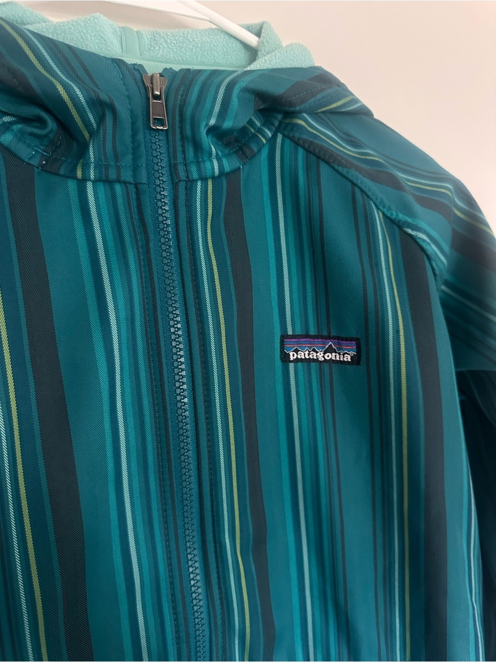 Patagonia Teal Striped Hooded Zip Jacket - Picture 4 of 4